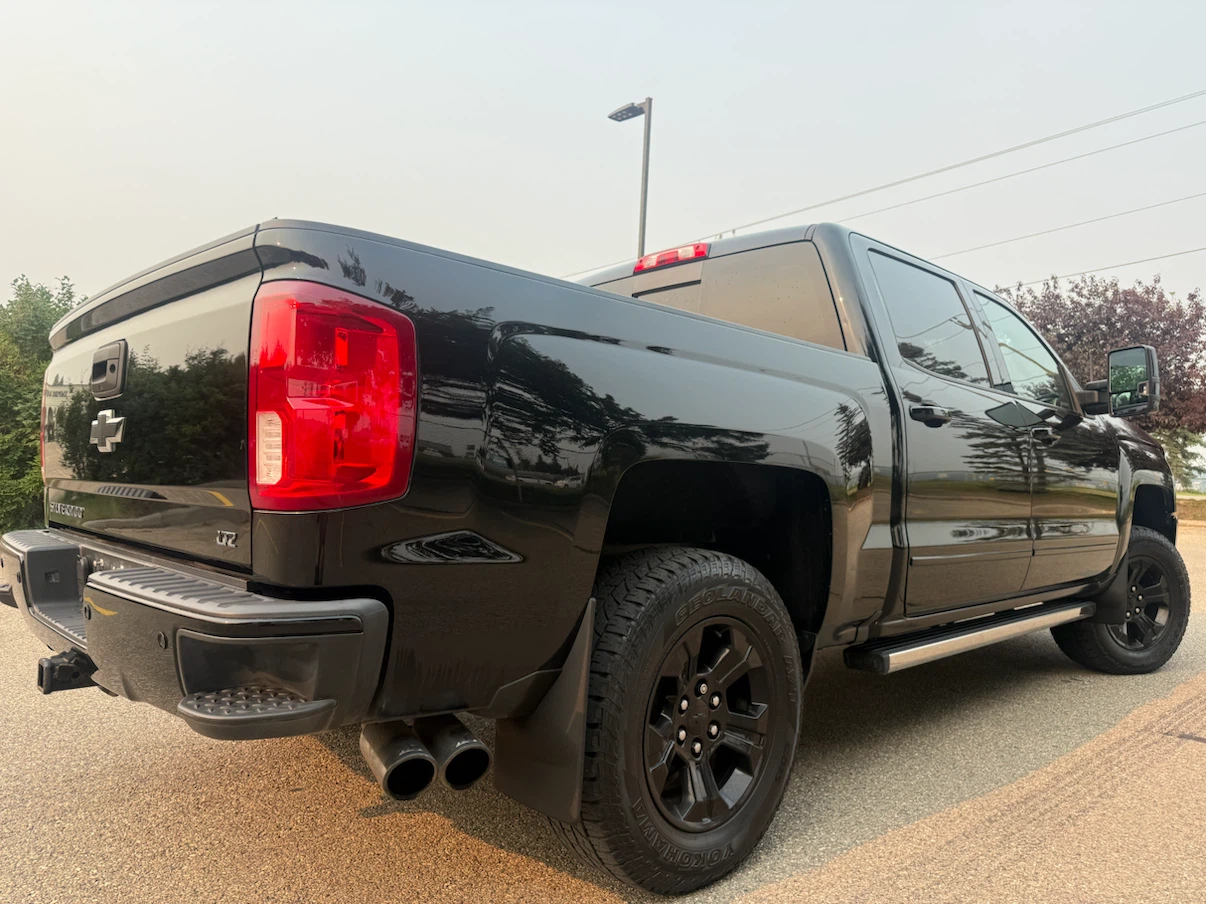 2018 Chevrolet Silverado 1500 LTZ Z71 Midnight Edition - photo 3