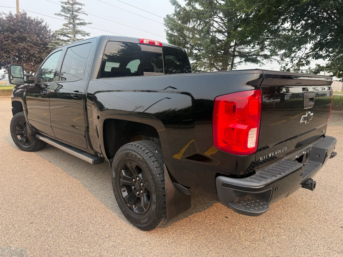 2018 Chevrolet Silverado 1500 LTZ Z71 Midnight Edition - photo 4