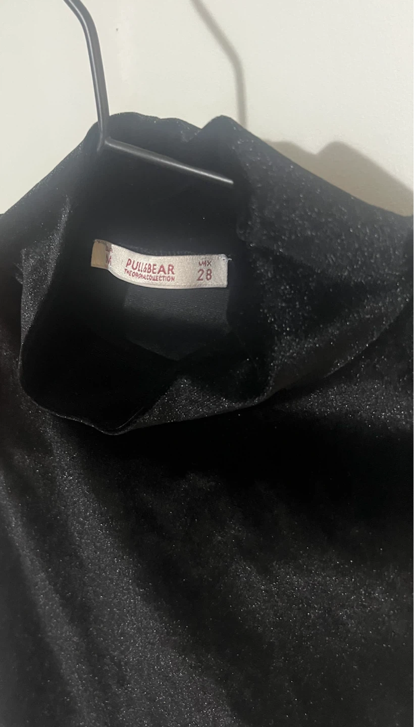 Pull & Bear Black Velvet Mock-neck Tank Top - photo 4