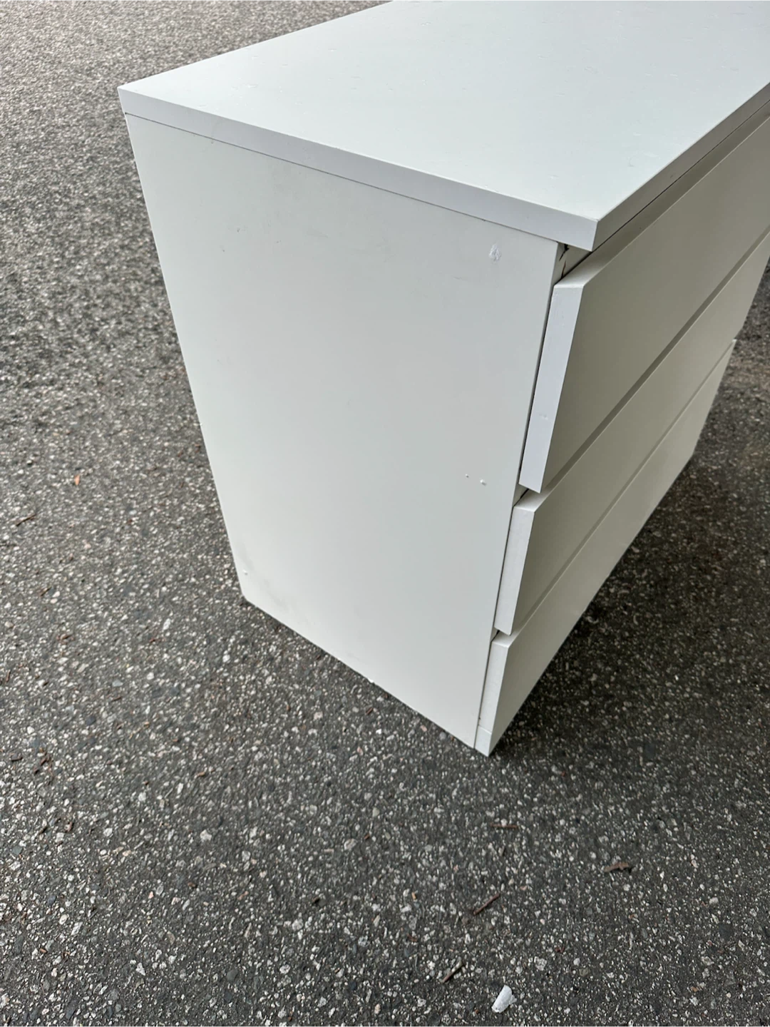 Ikea 3 drawers dresser *FREE DELIVERY