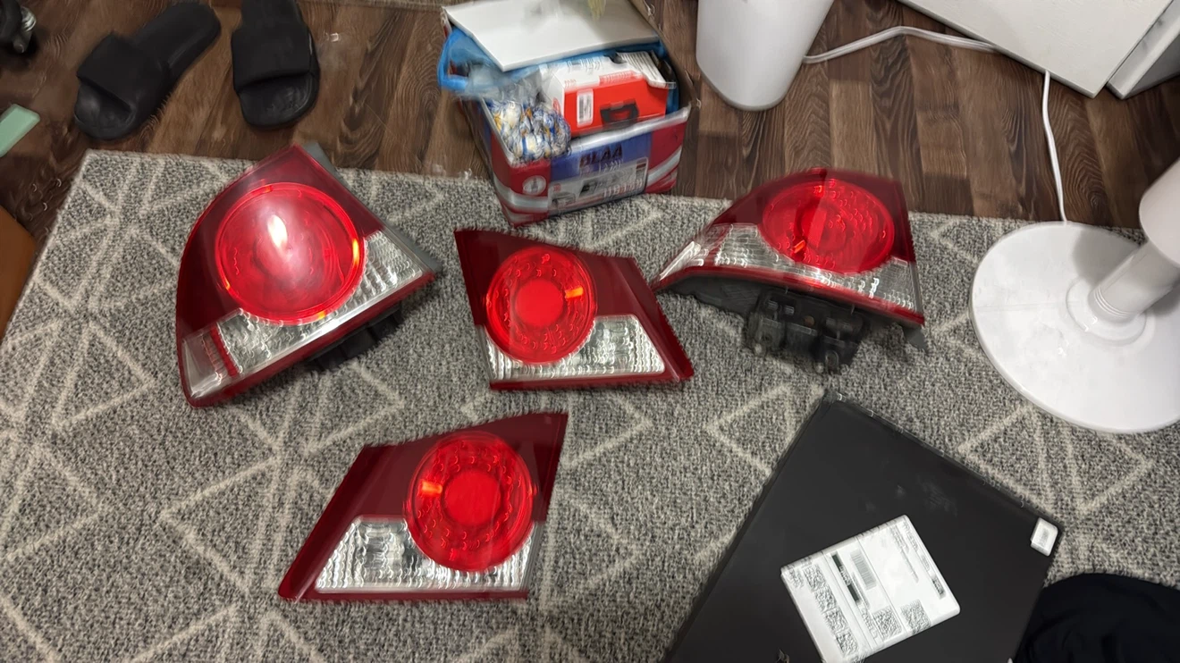 Set of 3 Red Car Tail Lights for civic no passenger side