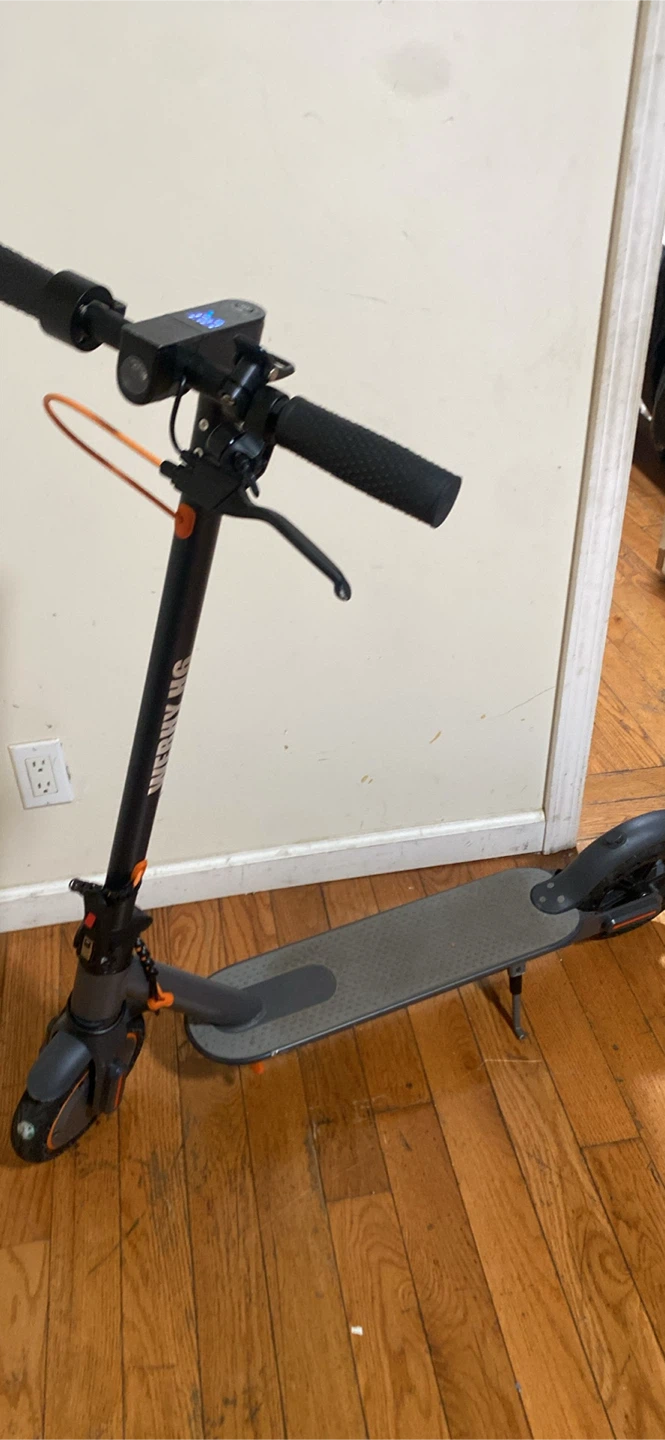 📲E scooter 25 mph lmk first come first serve