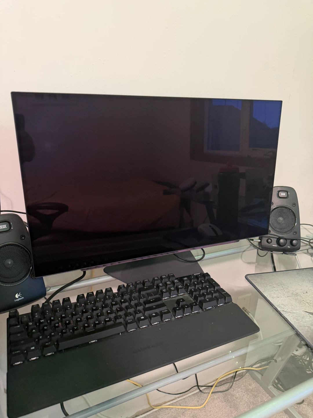 LG 27" WQHD 240Hz 0.03ms GTG OLED G-Sync Gaming Monitor