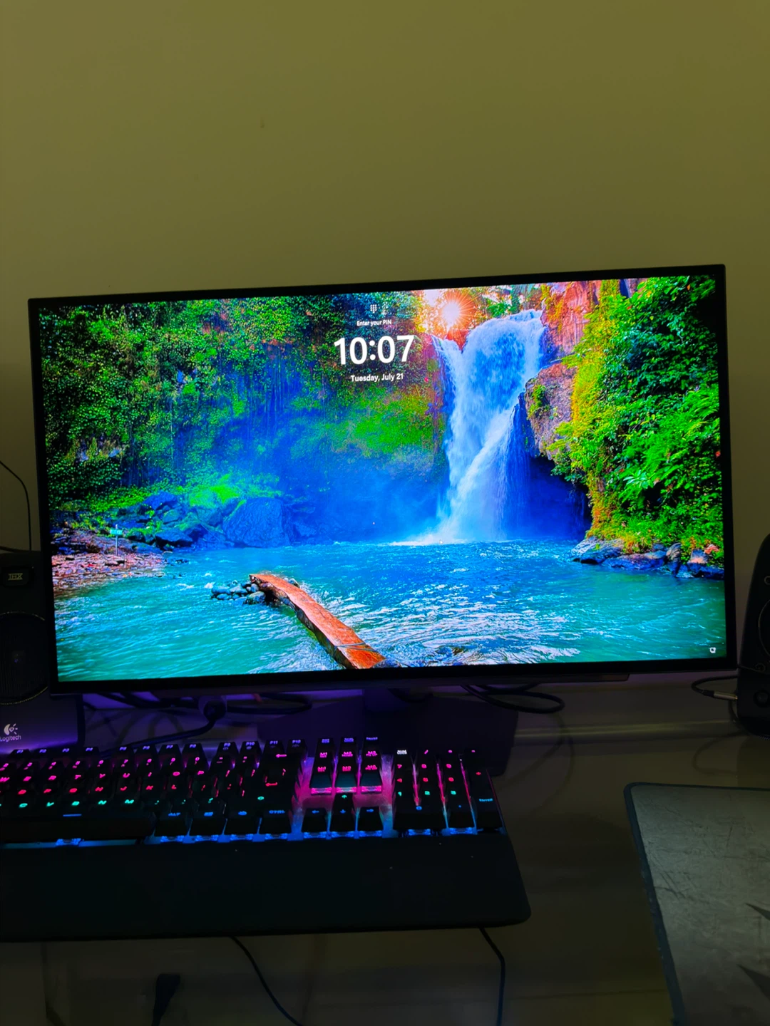 LG 27" WQHD 240Hz 0.03ms GTG OLED G-Sync Gaming Monitor - photo 2