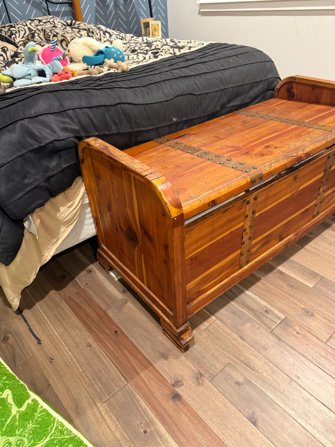 Cedar Wood Storage Chest Trunk - photo 3
