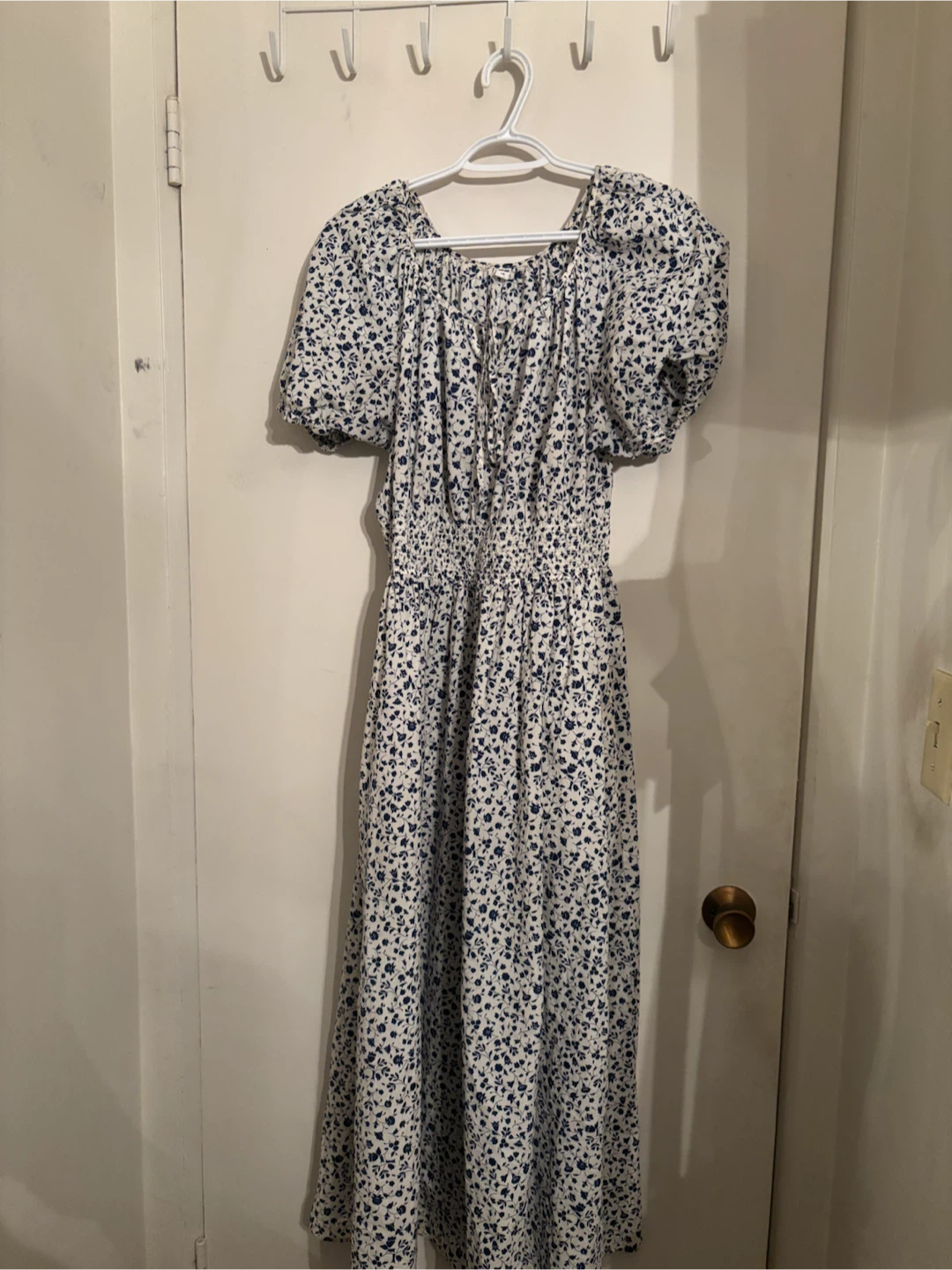 Uniqlo White Floral Midi Dress