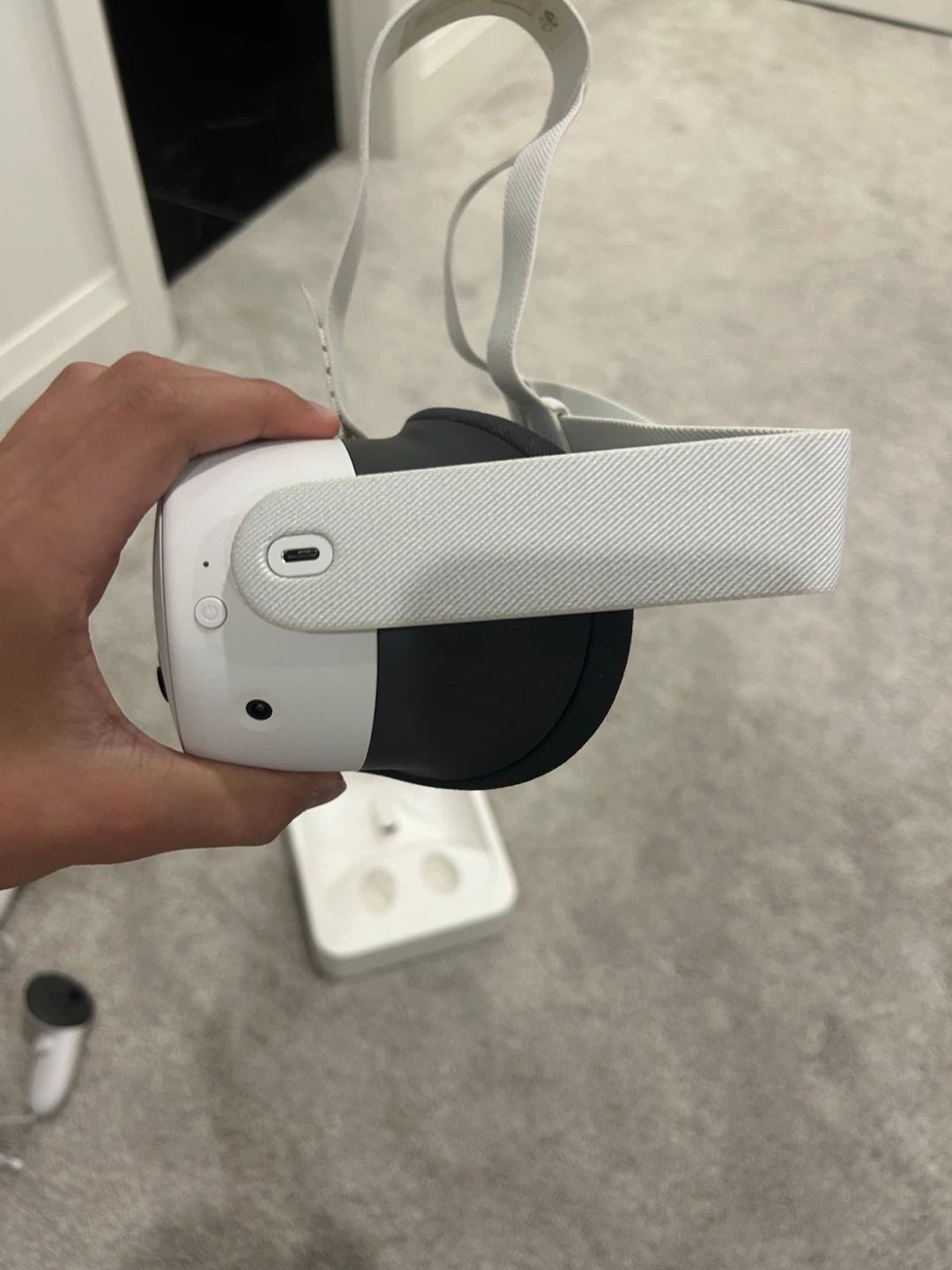 Meta Quest 3s Virtual Reality Headset - photo 4