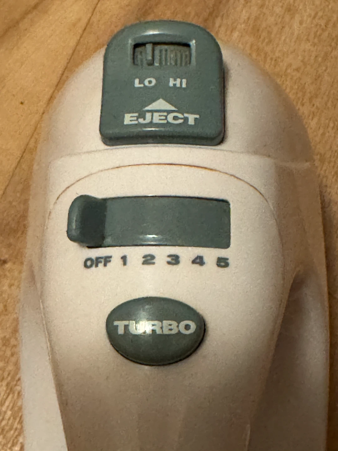 Westinghouse Hand Mixer - photo 3