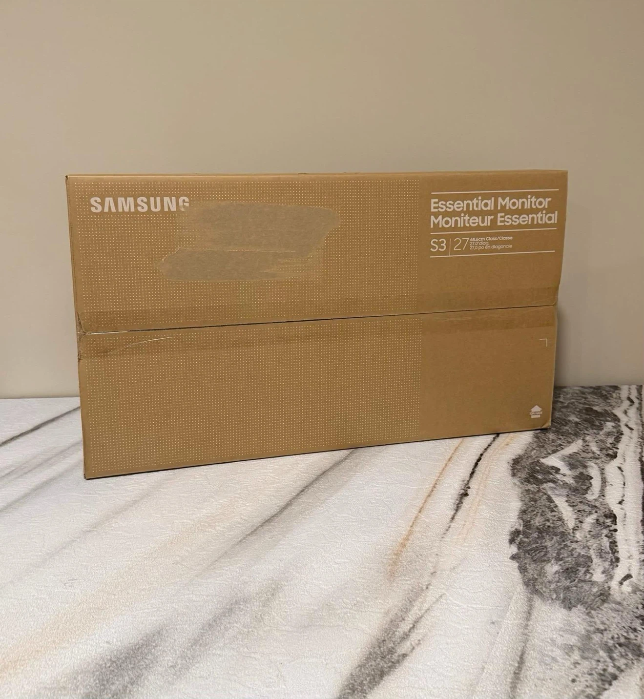 Samsung 27" IPS Monitor 100Hz - Like New In Box