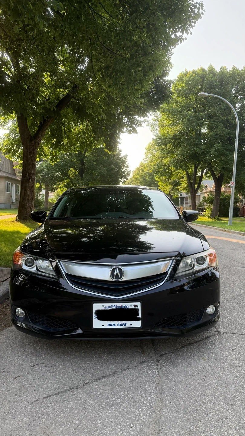 2013 Acura ILX Dynamic 2.4L Manual