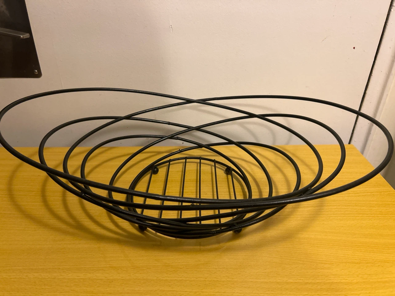Black Metal Oval Fruit Basket