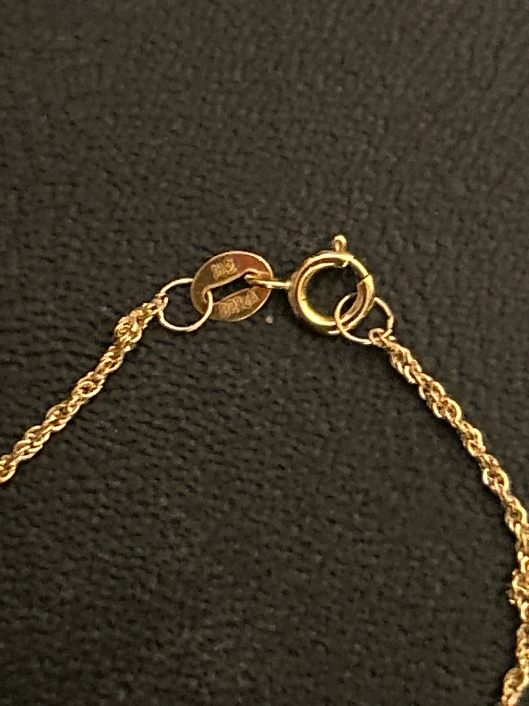 Authentic 18k Gold Clover Pendant Necklace - photo 3