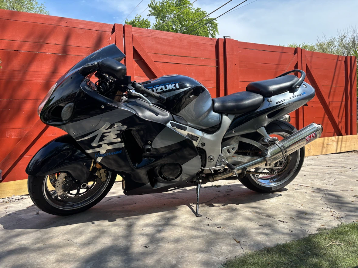 Motorcycle hayabusa 2004
