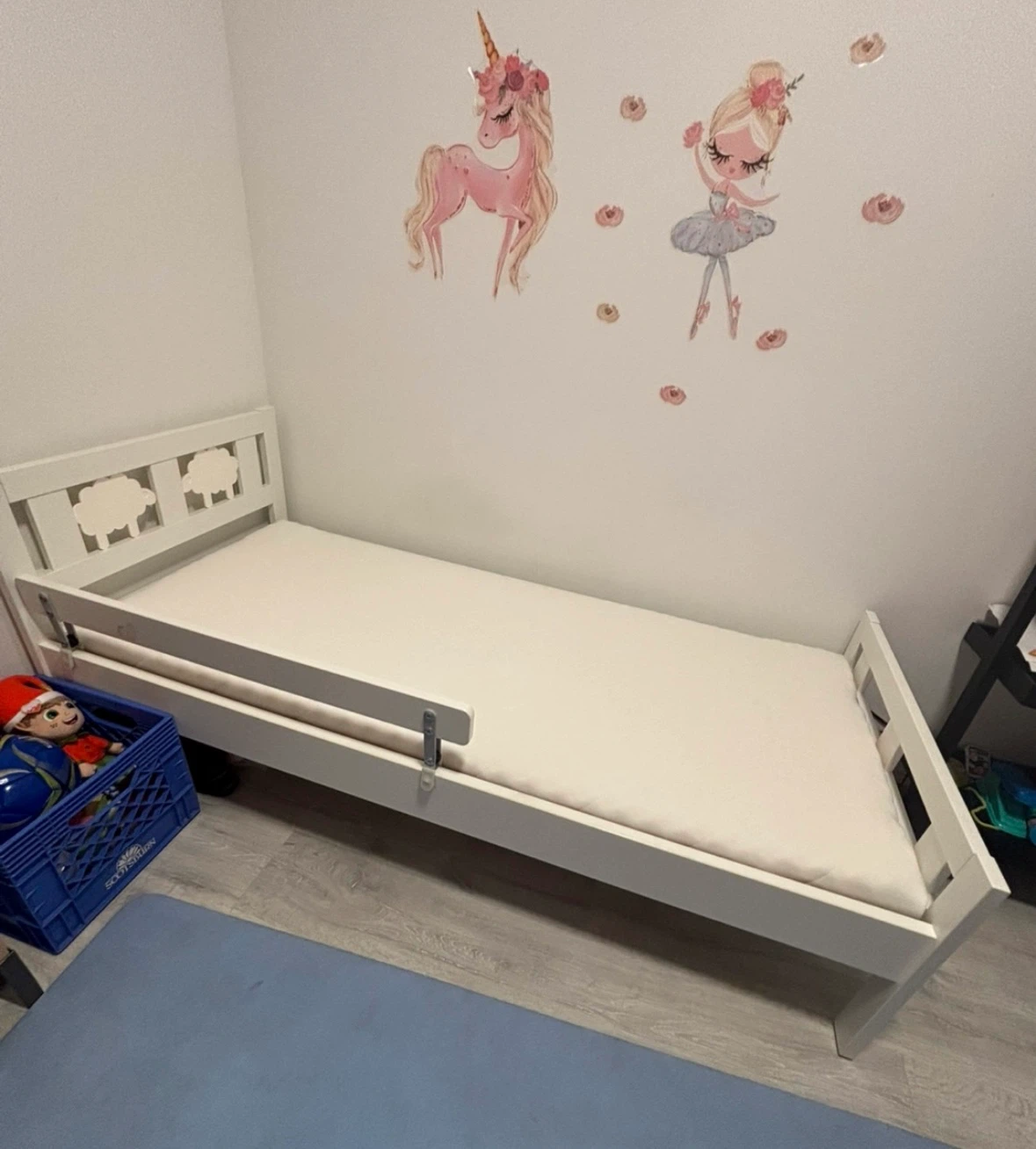 IKEA kids bed frame - photo 2