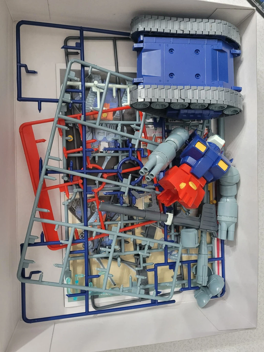 Bandai HG Gundam RX-75 Guntank Model Kit - photo 5