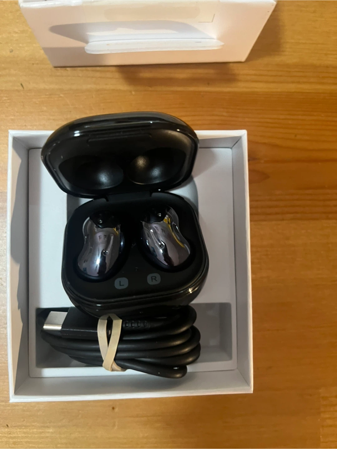 Samsung Galaxy Buds Live - Black - photo 2