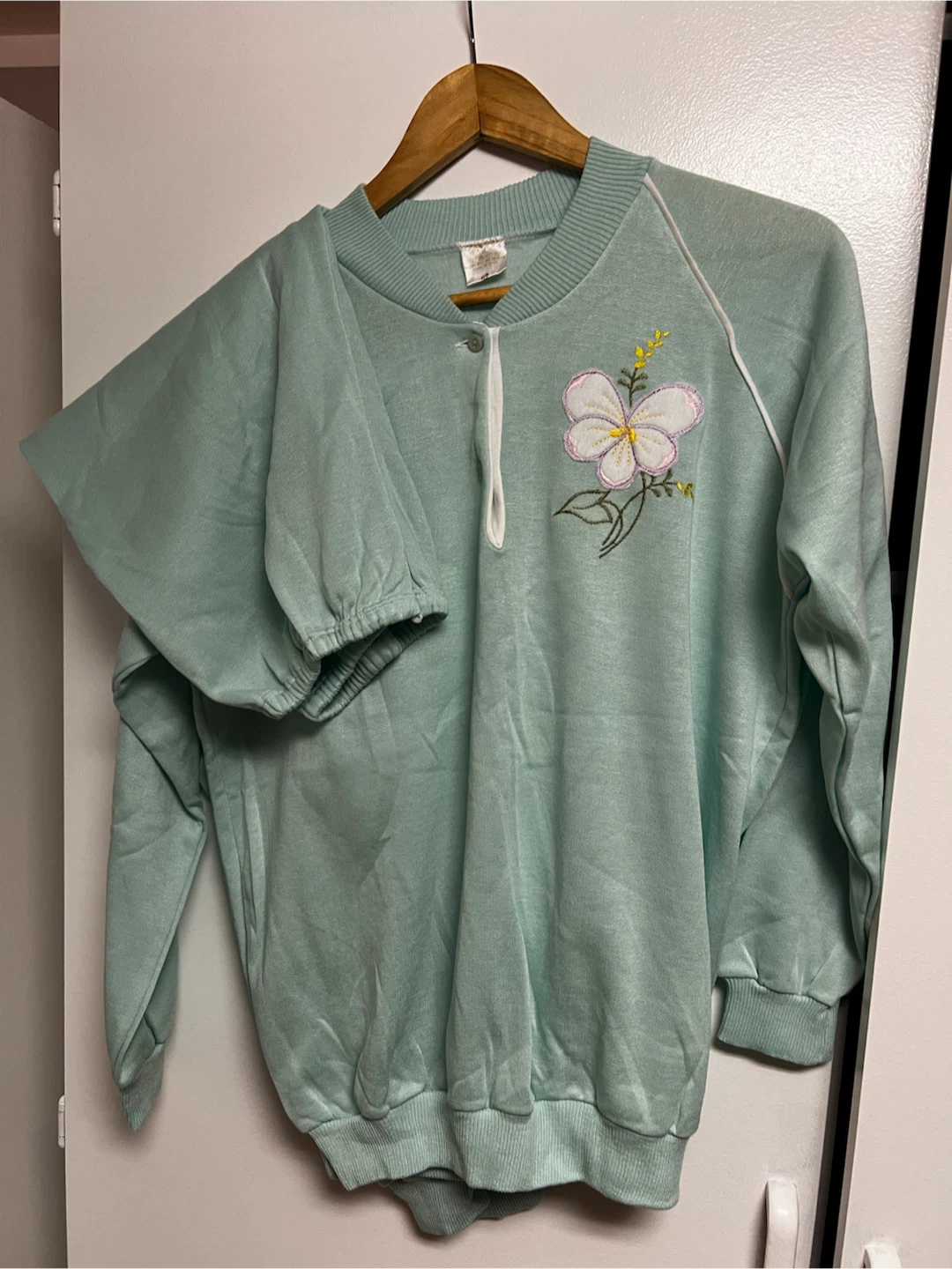 Vintage Mint Green Embroidered Flower Sweat Suit