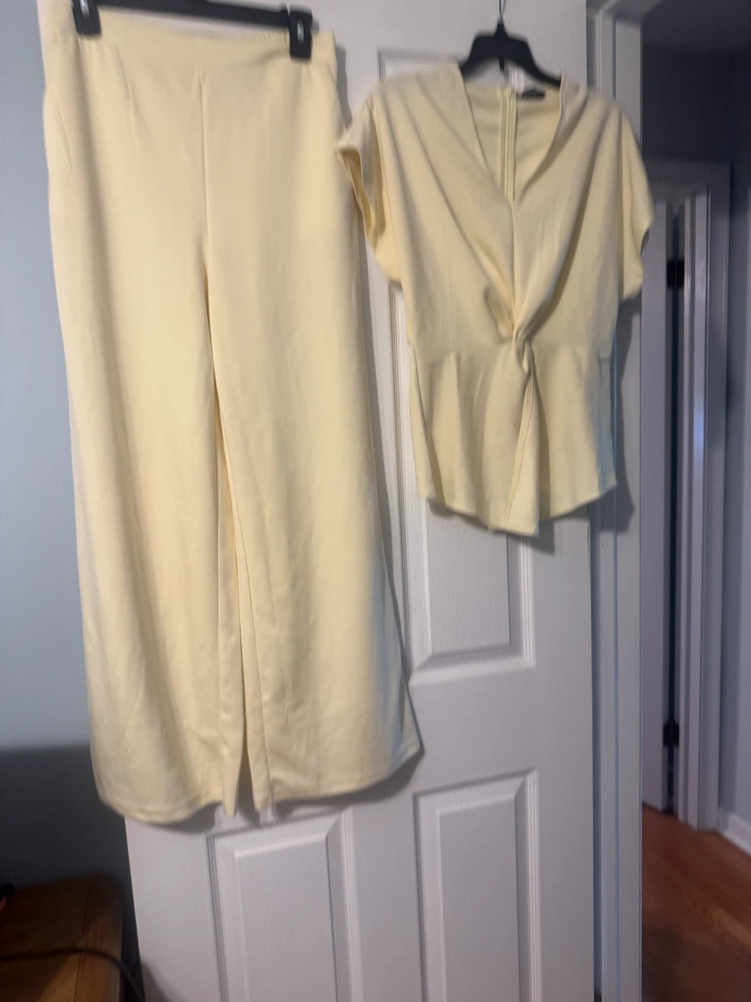 CHICME Yellow Top and Pants Set Size M - photo 2