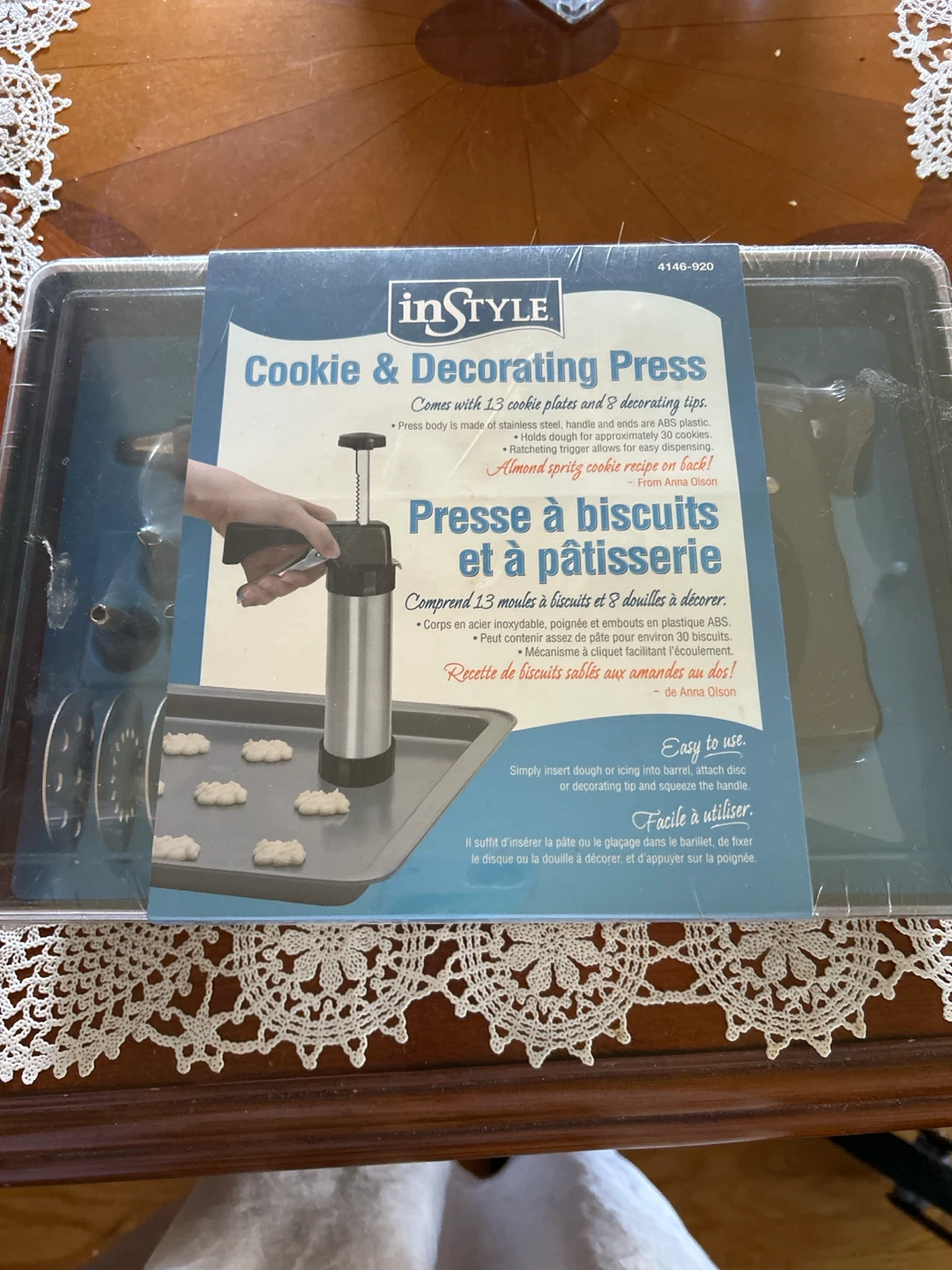 inSTYLE Cookie & Decorating Press with 13 Plates & 8 Tips