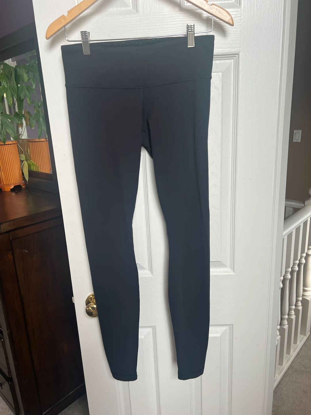 Size 8 full length black lulu leggings