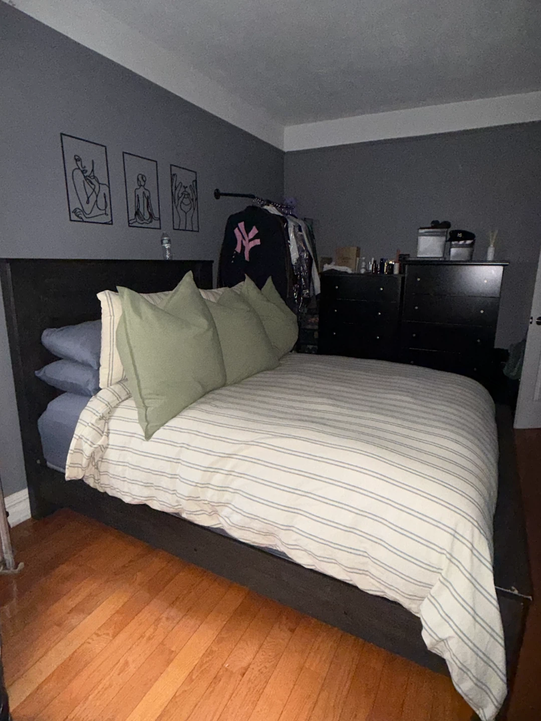 Dark Grey Wood Platform Bed Frame - photo 5
