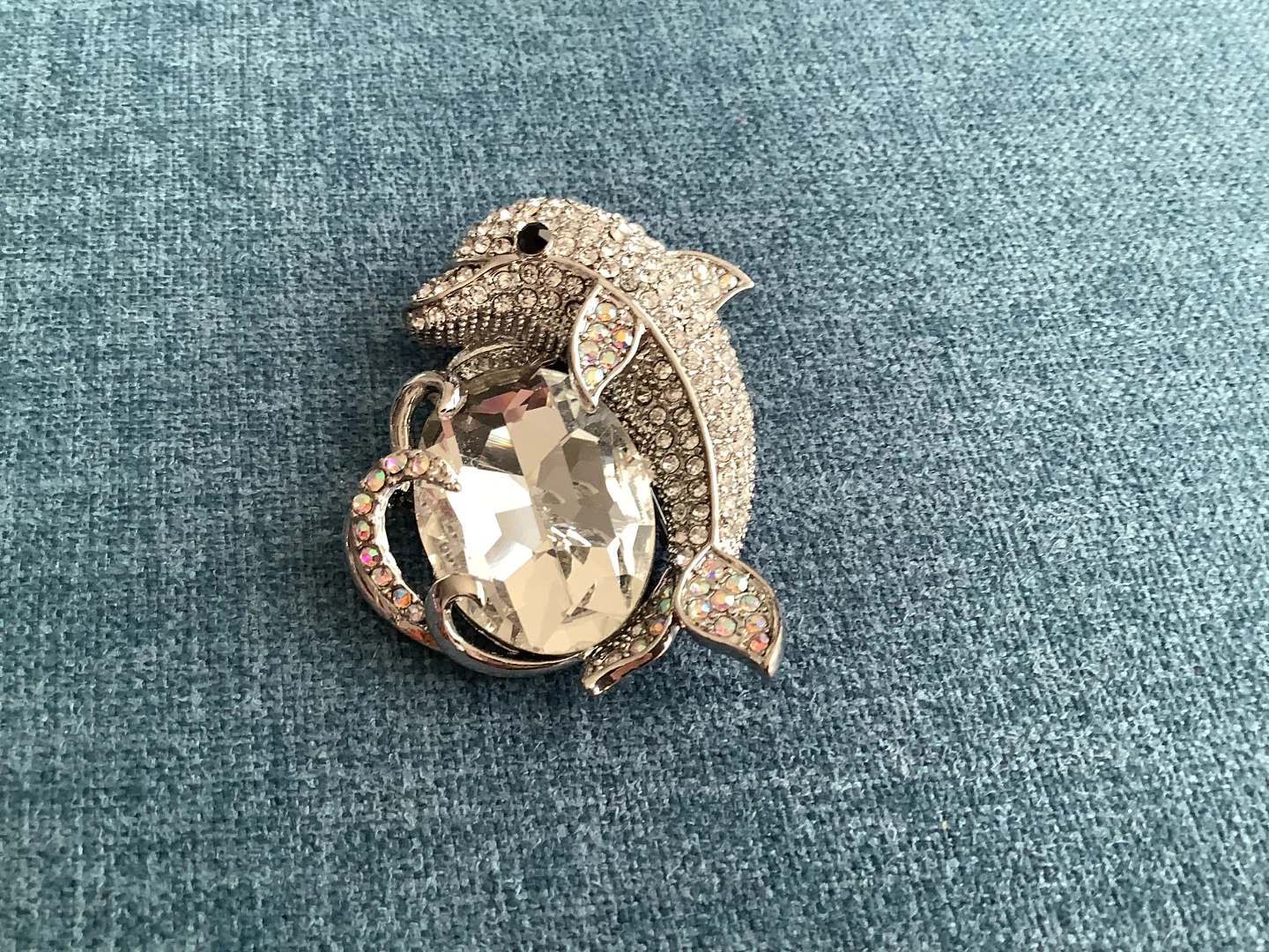 Large Dolphin Shaped Brooch with Rhinestones 🐞
