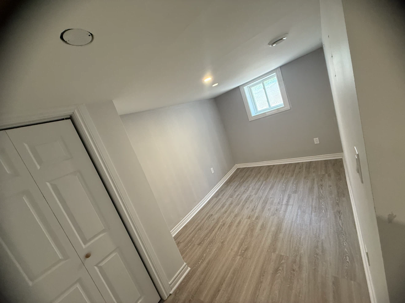 2 Bedroom, 1 Bath - Basement Apartment - St Catherines, ON - photo 3