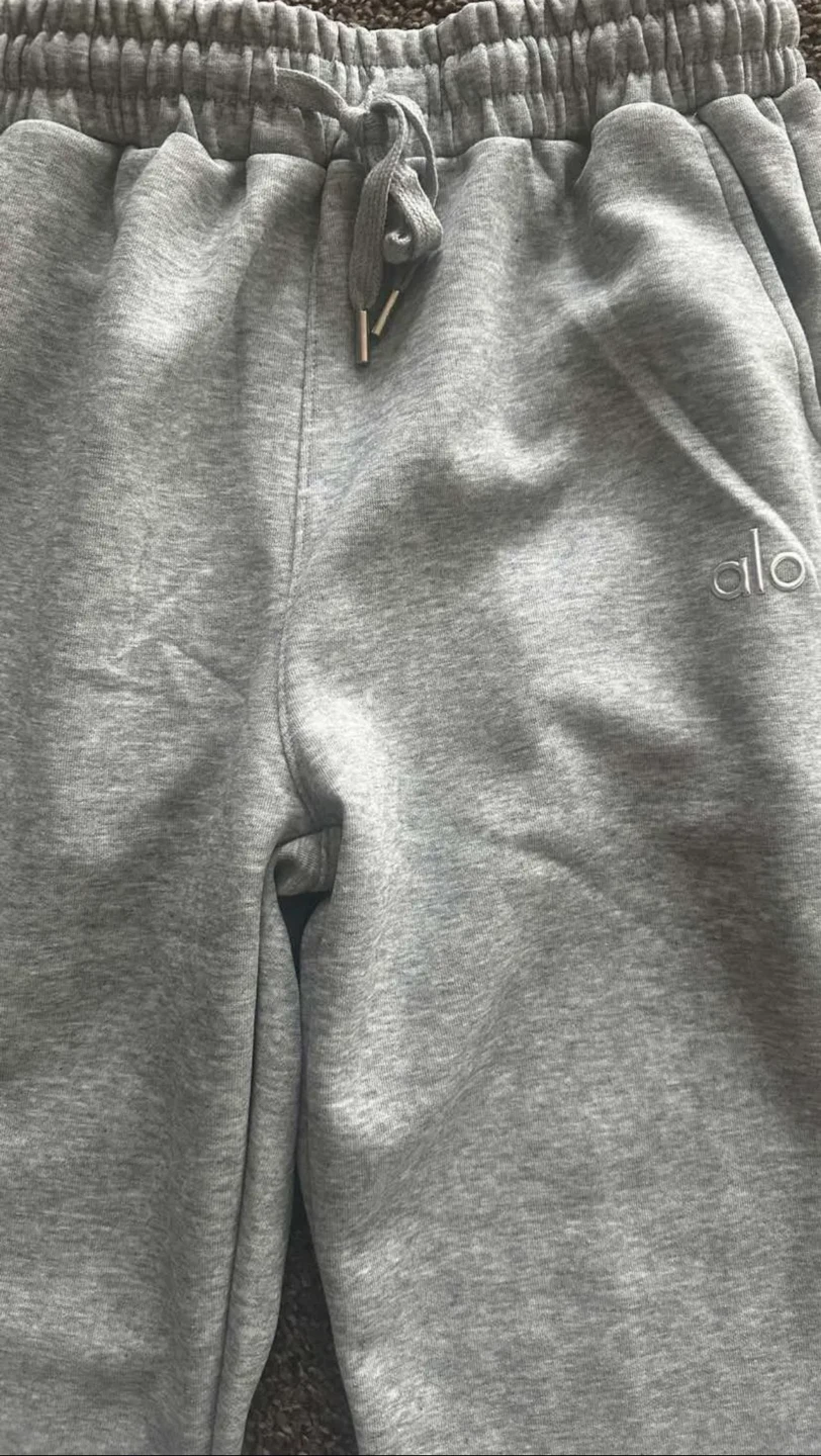 Alo Yoga Grey Sweatpants and Quarter Zip Sweater Set - photo 2