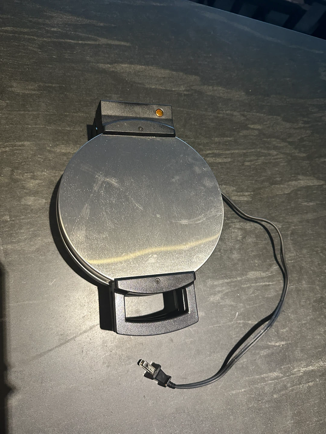 Maple Leaf Waffle Maker - photo 2