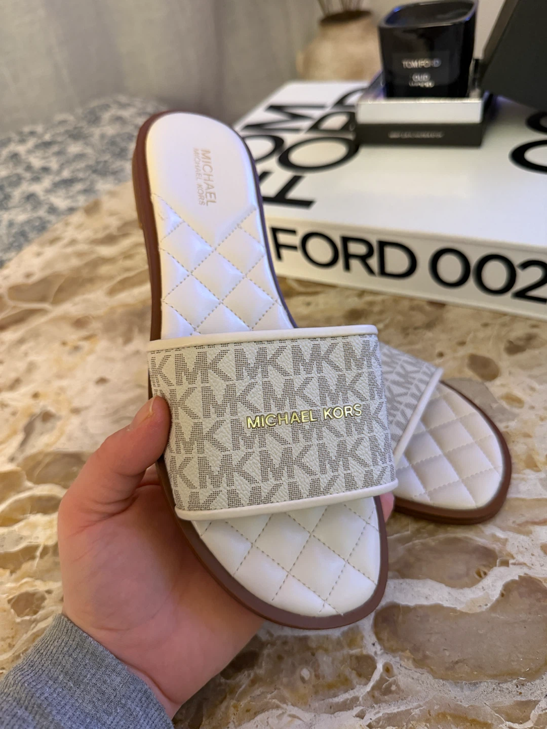 Michael Kors MK Logo Quilted Slides,Size:8 - photo 3
