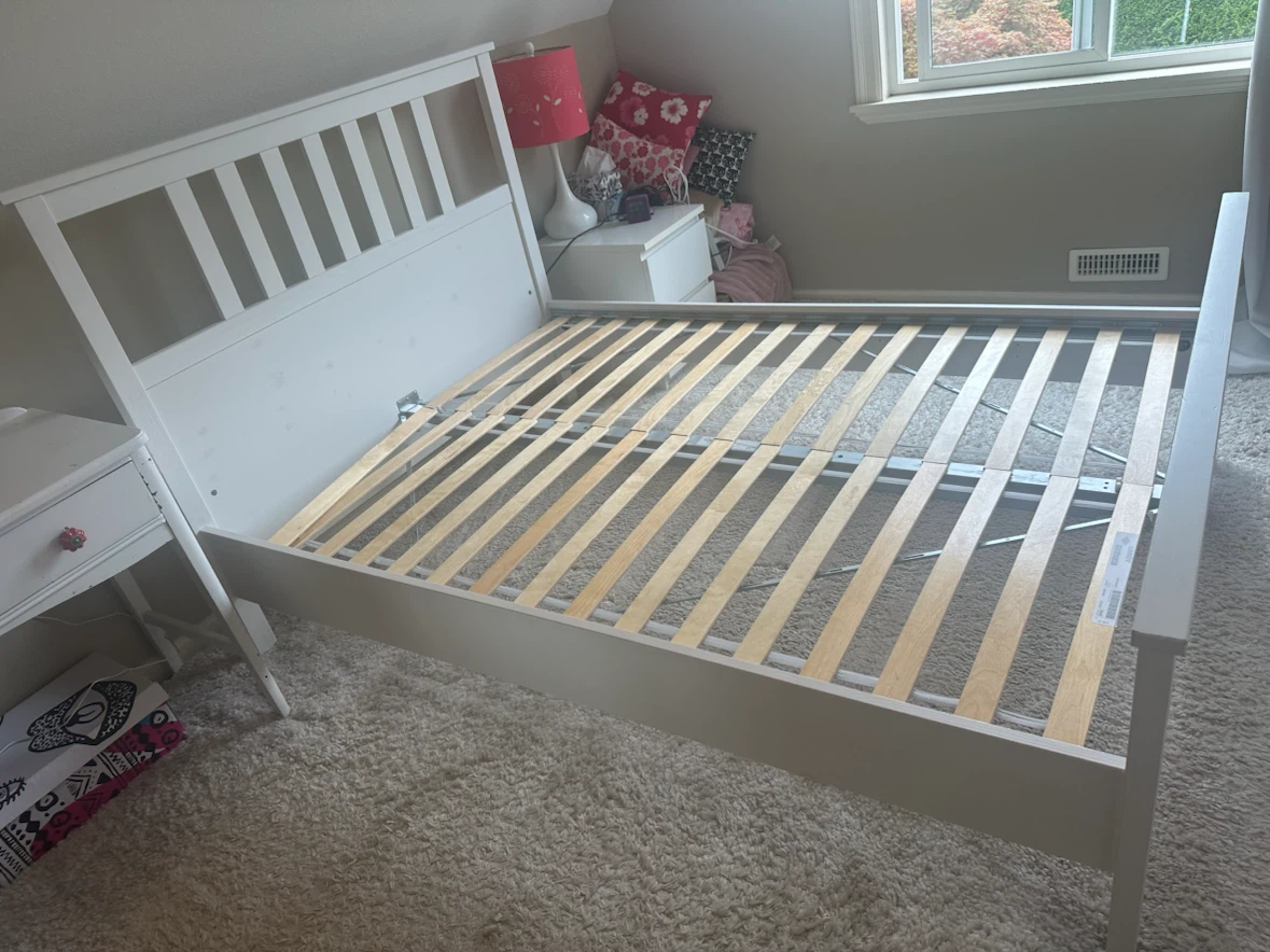Ikea Queen size bed frame *Delivery free - photo 2