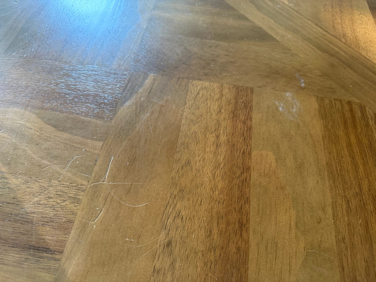 Round Dining Table + 4 Chairs - photo 5