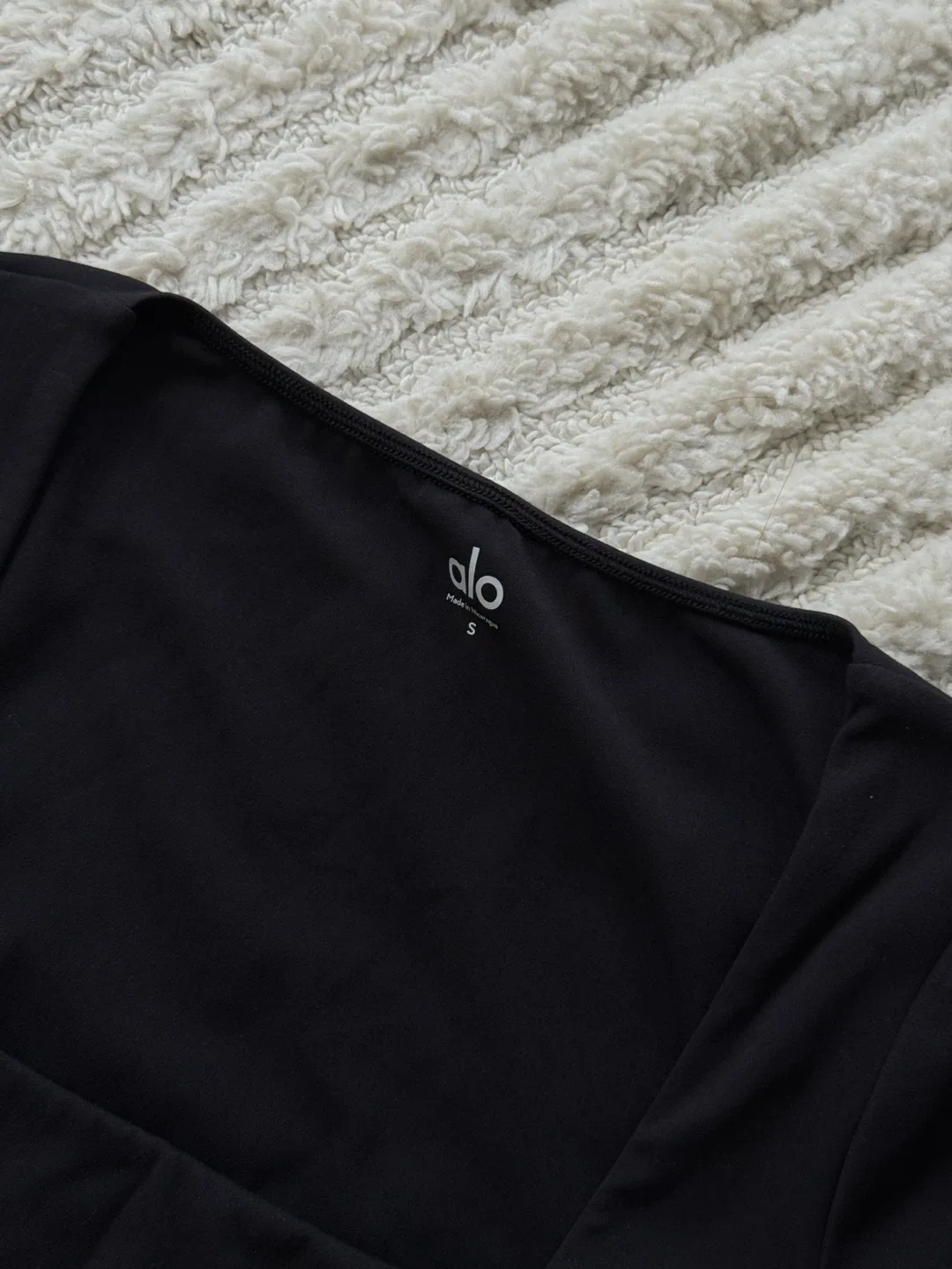 Alo Yoga Black Long Sleeve Square Neck Top Size S - photo 3
