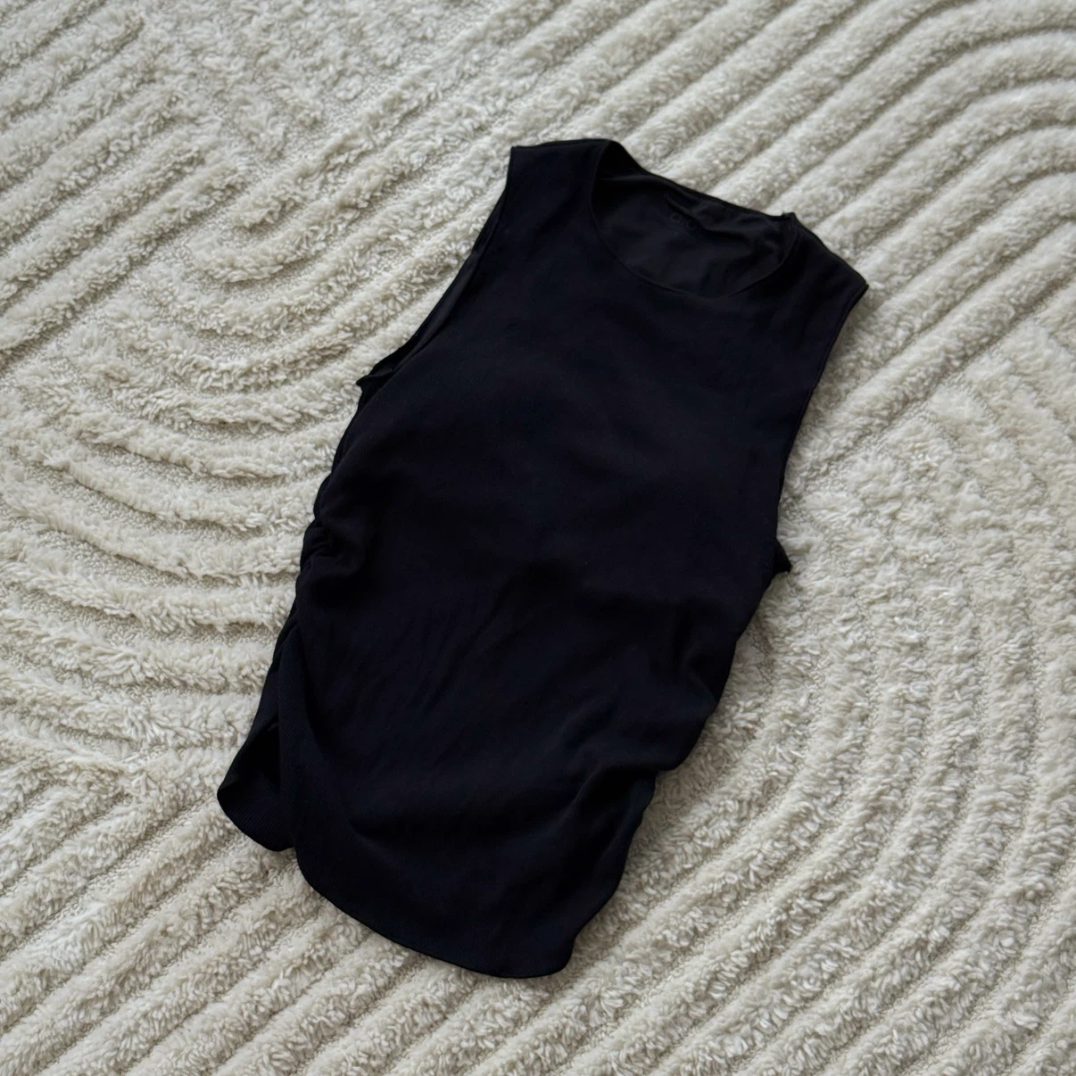 Alo Yoga Black Ribbed Tank Top - photo 3
