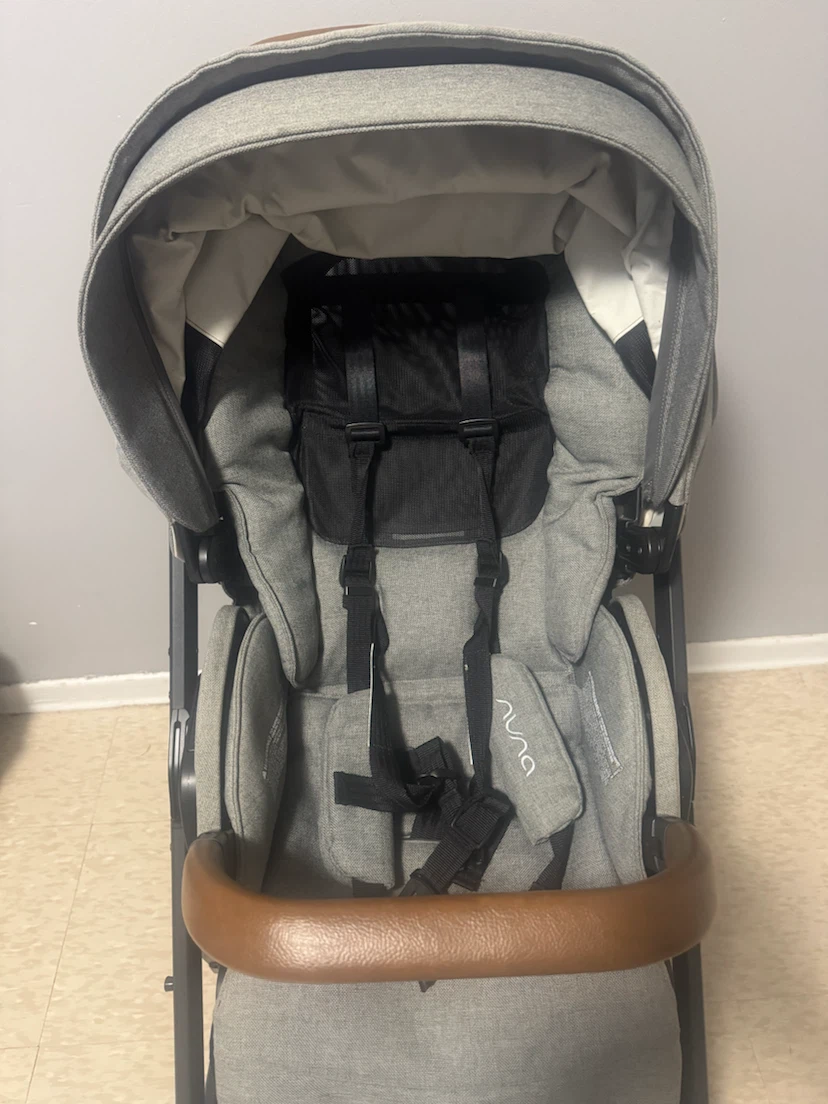 Nuna Stroller & Car Seat Combo - photo 4