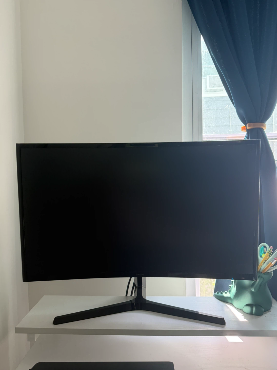 Samsung 27" Essential S3 Curved Computer Monitor
