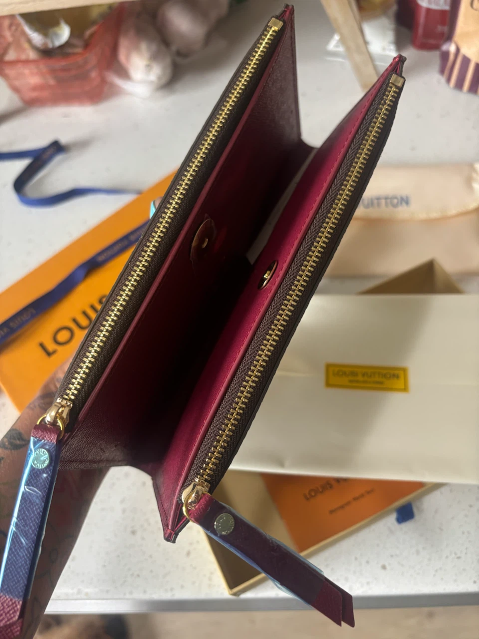 Louis Vuitton Monogram Zippy Wallet - photo 3