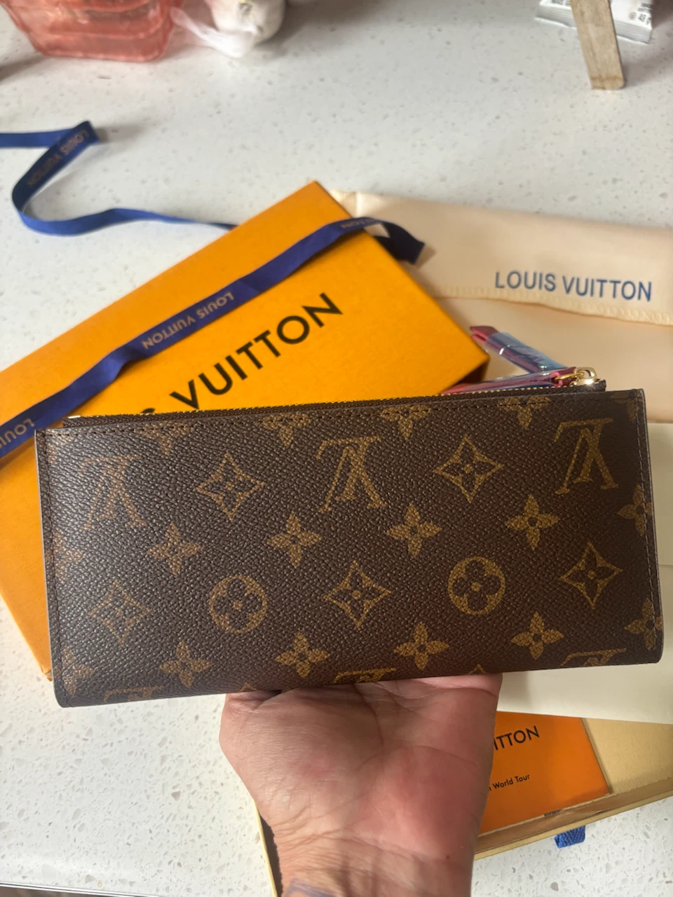 Louis Vuitton Monogram Zippy Wallet - photo 5