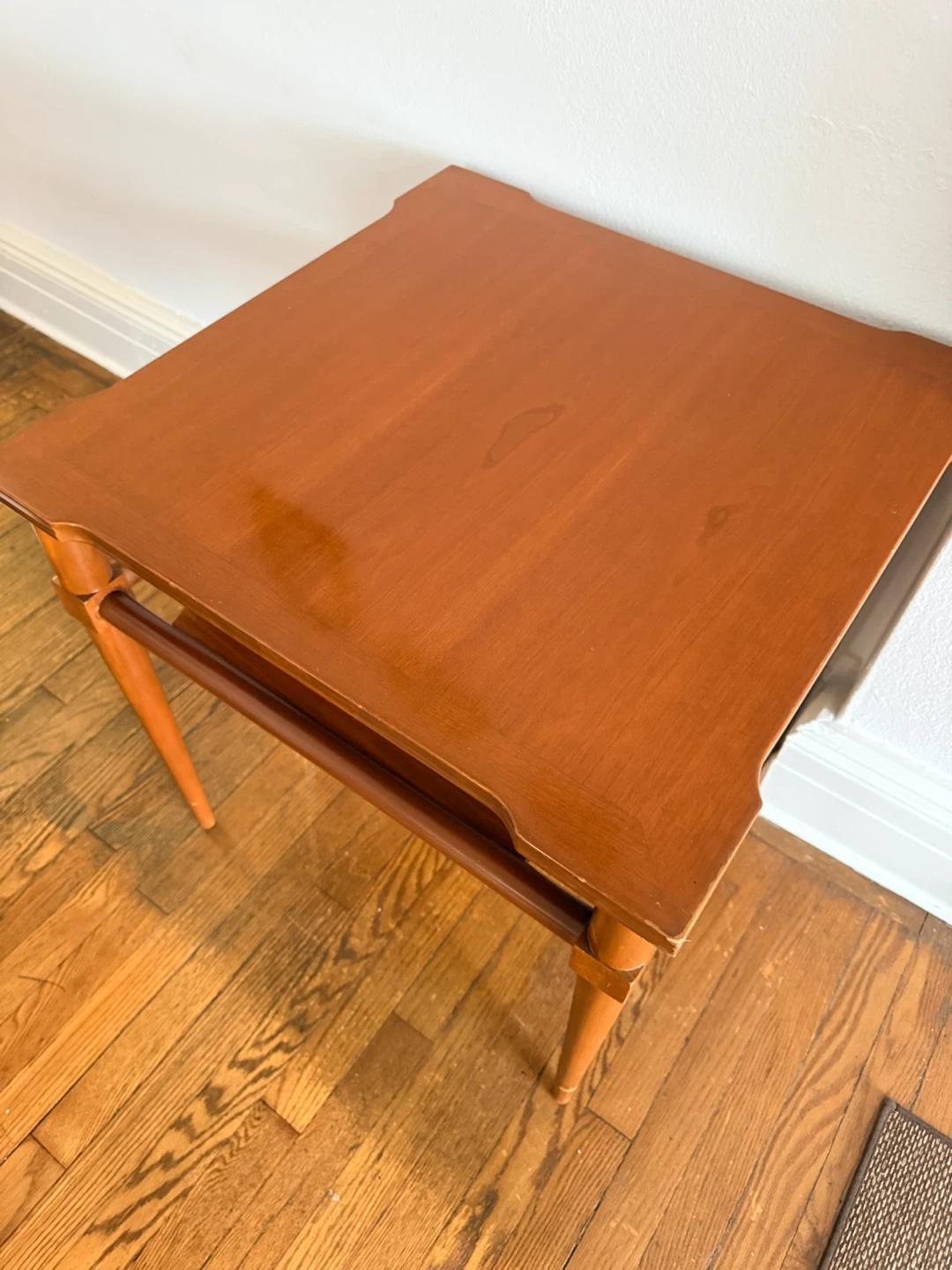 Mid-Century Table Attributed to John Widdicomb, Circa 1952 - photo 4