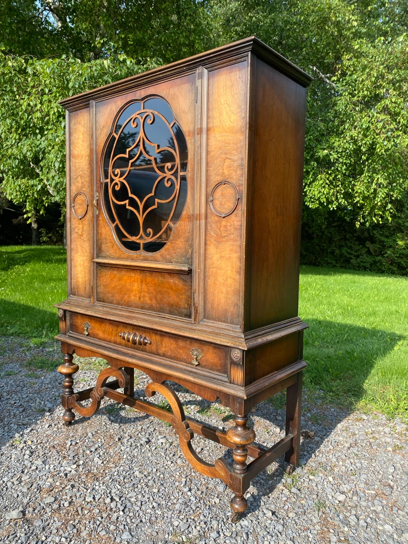 Anthes Baetz Antique Walnut Display China Cabinet (CAN DELIVER) - photo 2
