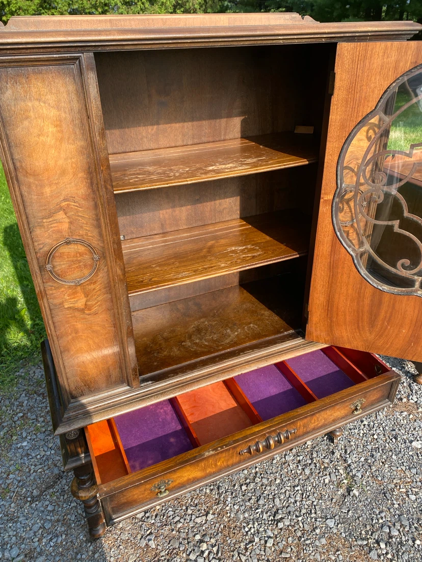 Anthes Baetz Antique Walnut Display China Cabinet (CAN DELIVER) - photo 3