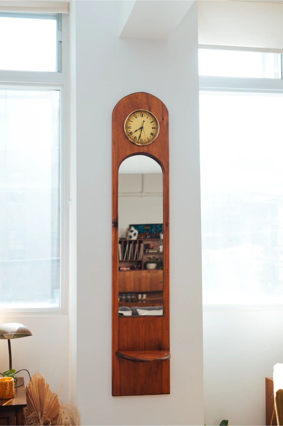 Mid-Century Entryway Mirror with Clock & Display Shelf - photo 5
