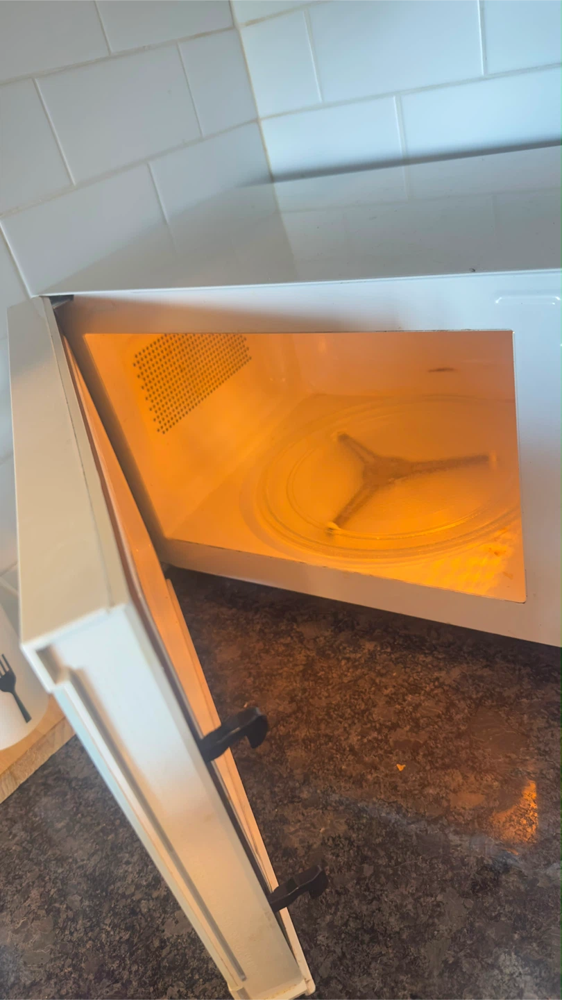 Haier Microwave - photo 3