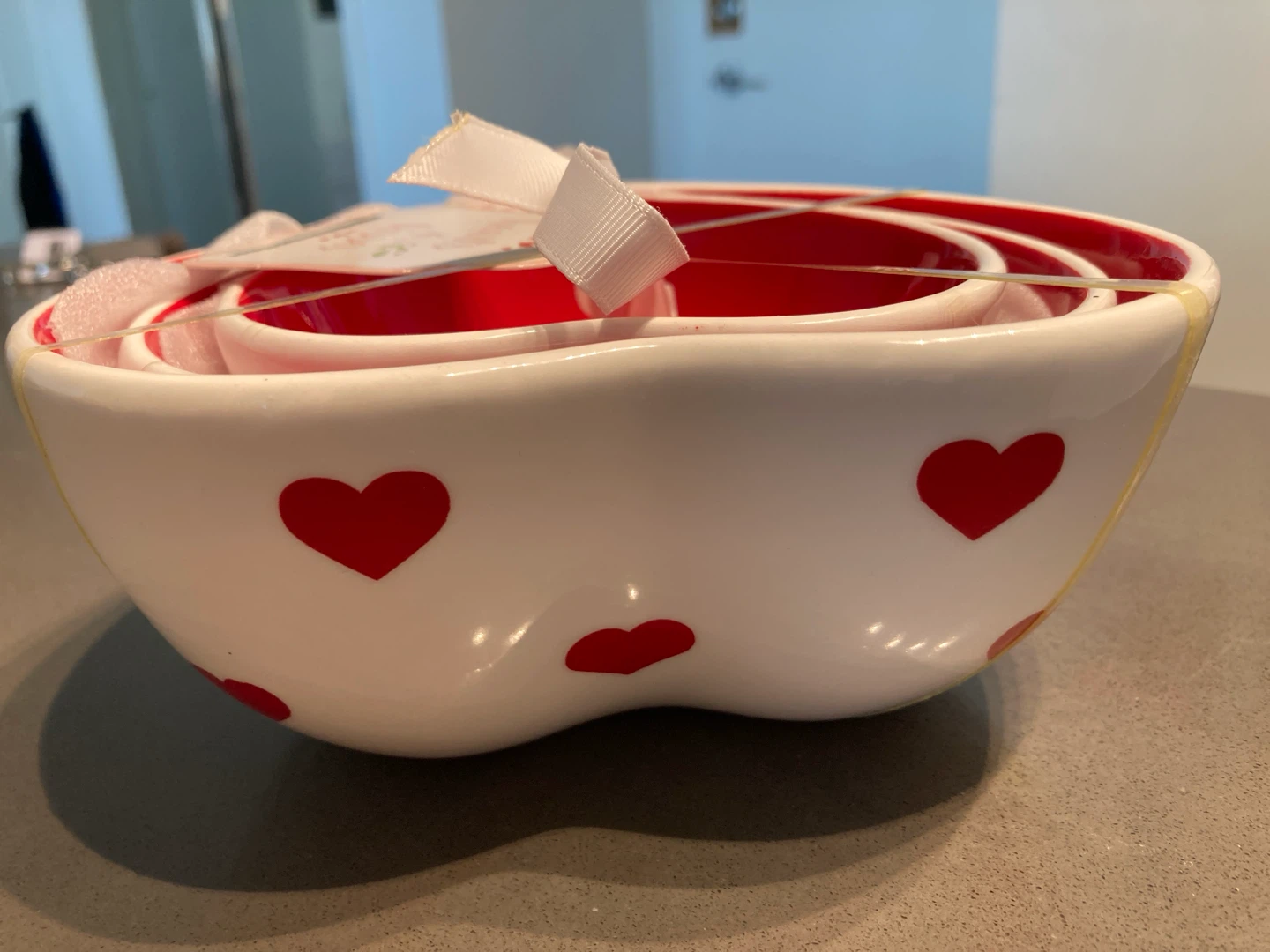 Set of 3 Heart Shaped Nesting Bowls - photo 3