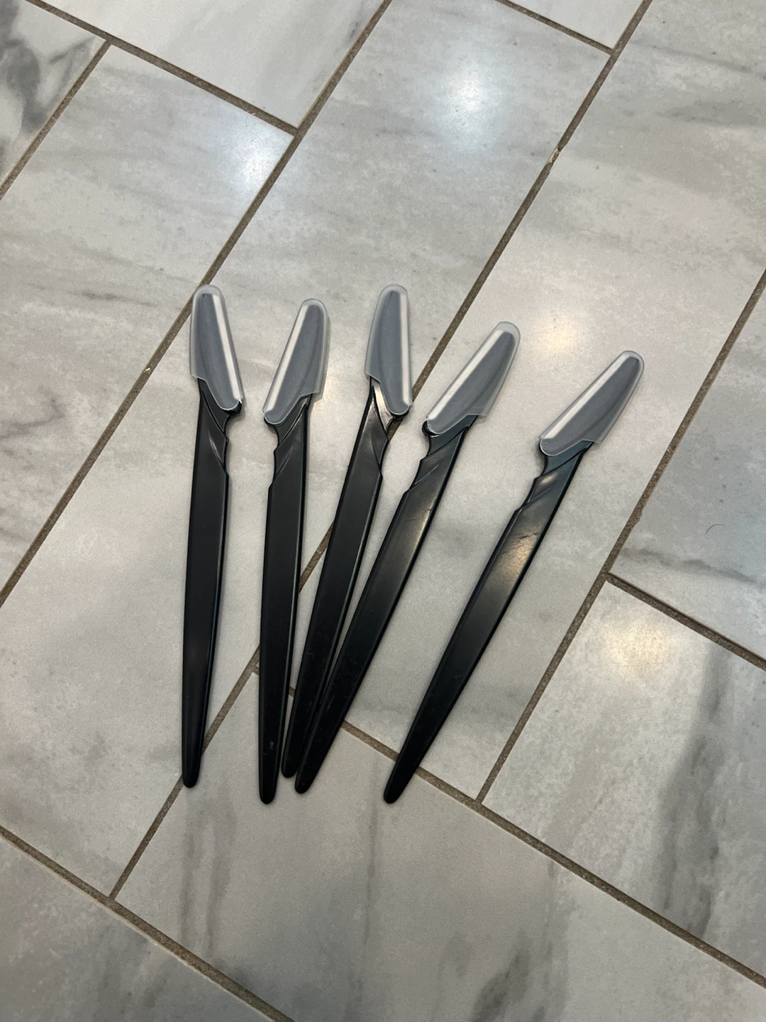 Pack of 5 Black Face Razors NEW