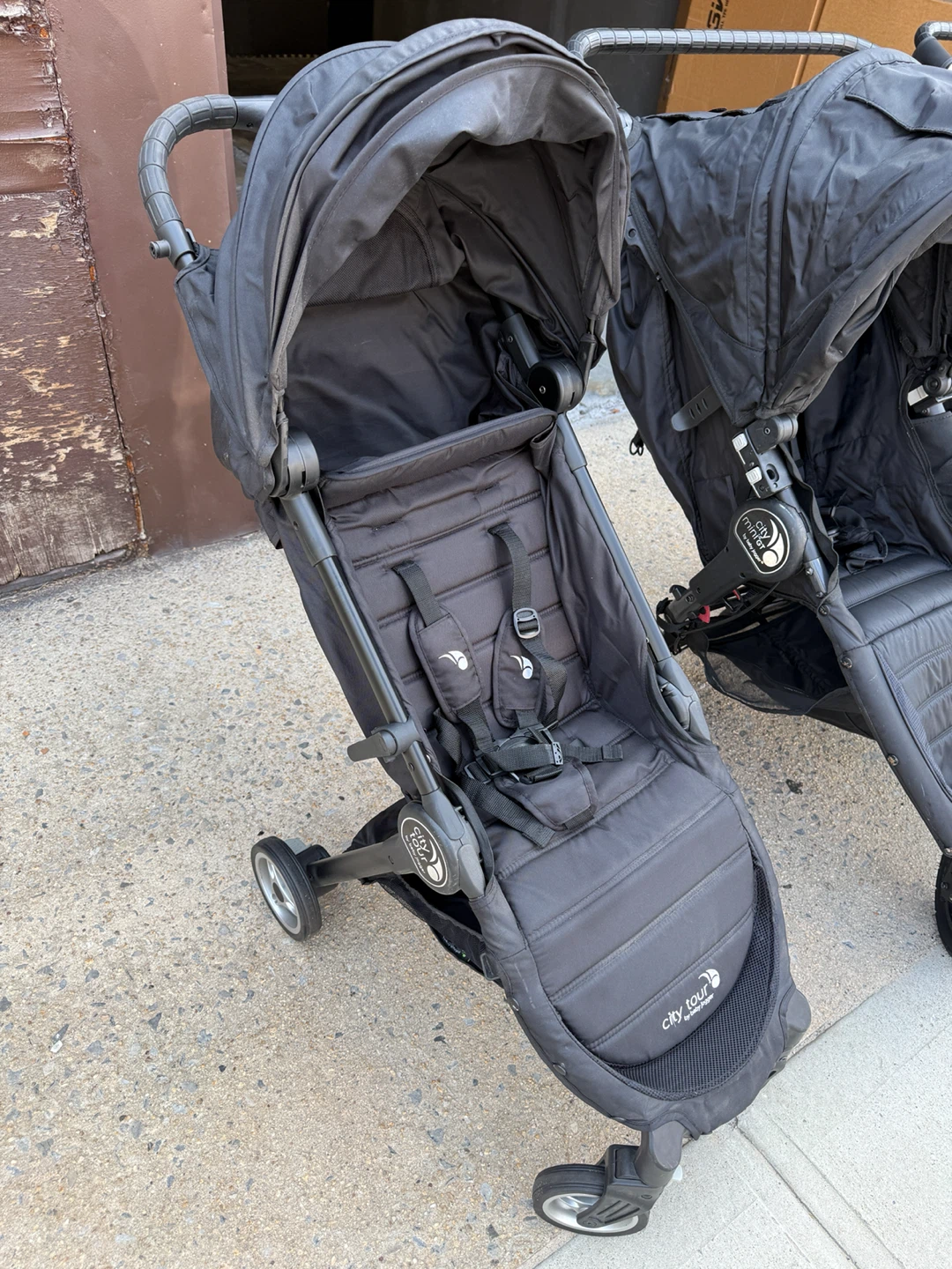 Baby Jogger City Tour Stroller - photo 2