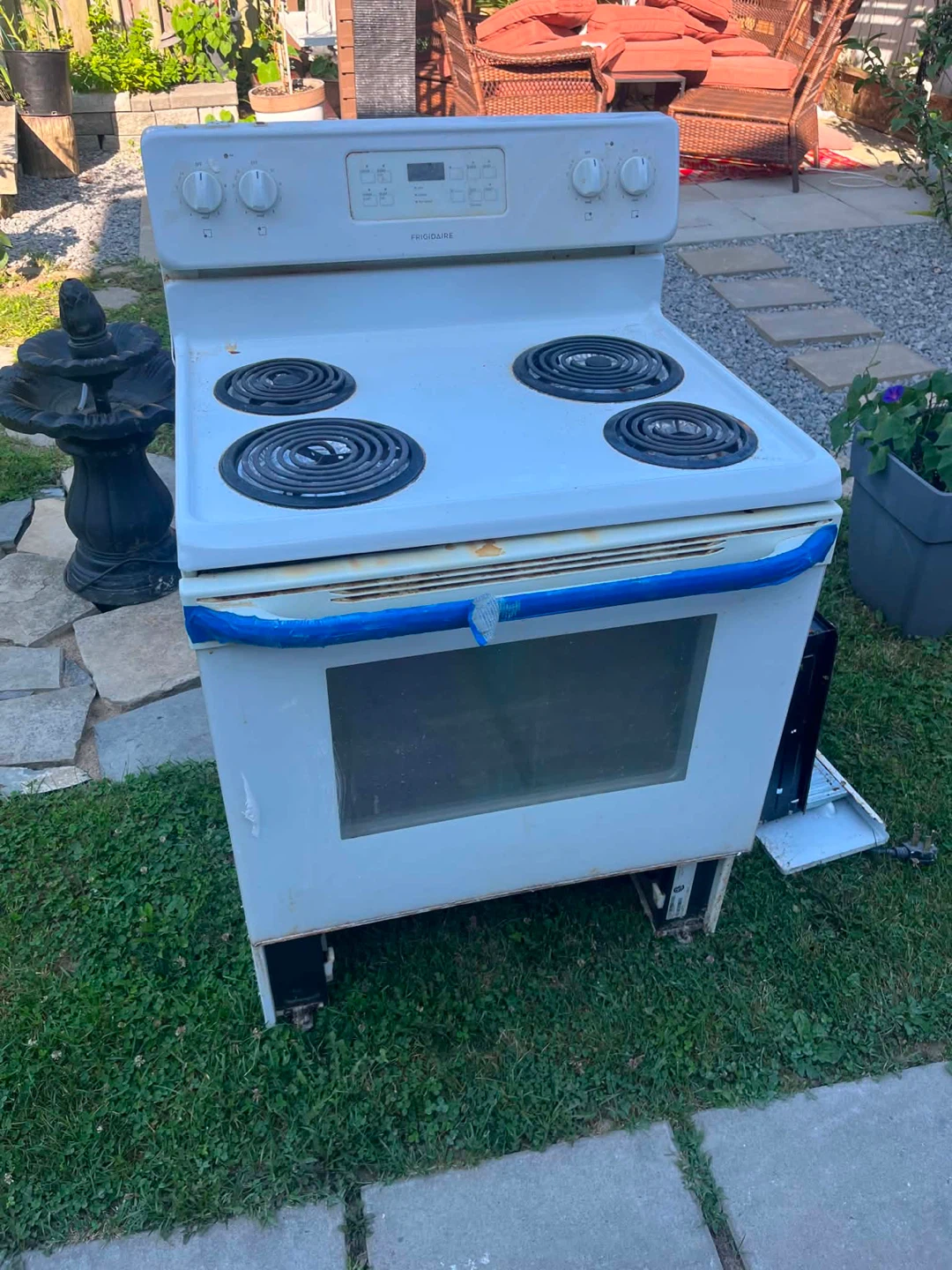 Frigidaire Electric Stove - photo 2