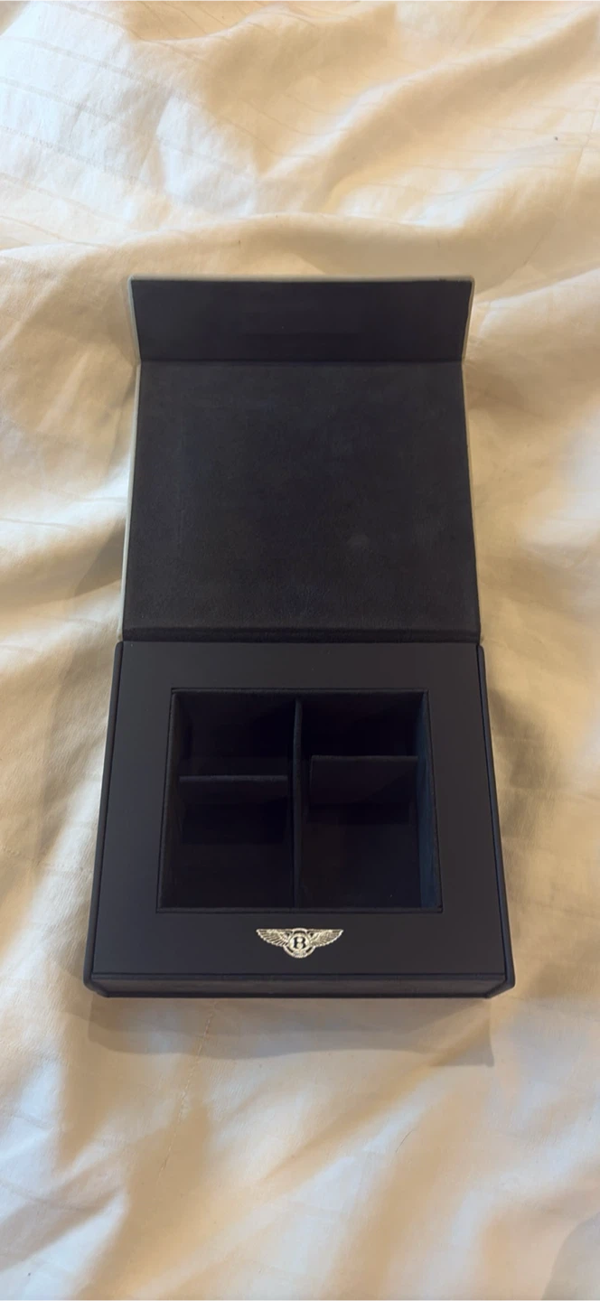 Bentley speed, key box cheese not included - photo 2