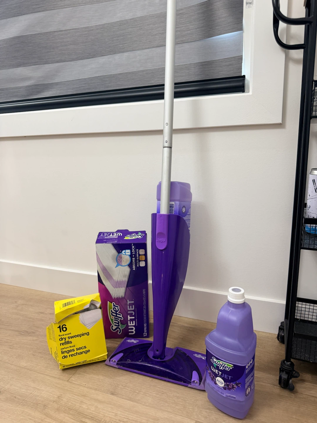 Swiffer mop set