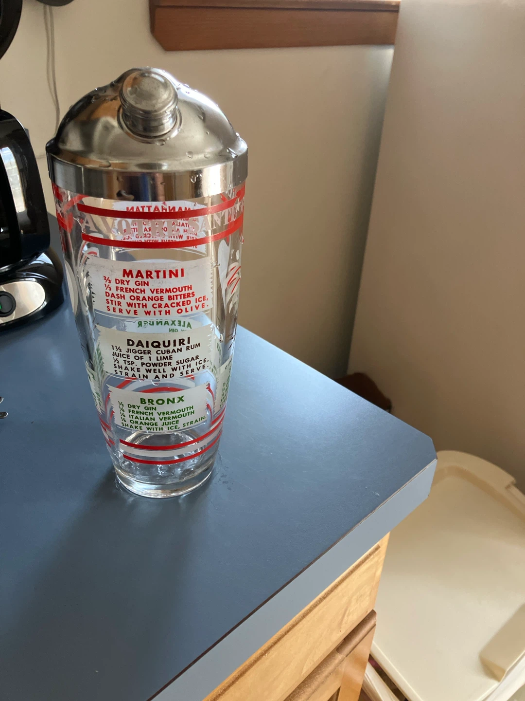 Vintage Cocktail Shaker with Drink Recipes - photo 4